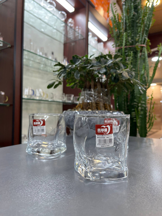 لیوان بلور دفرمه ساده دلیDELI(دست ۶ عددی)