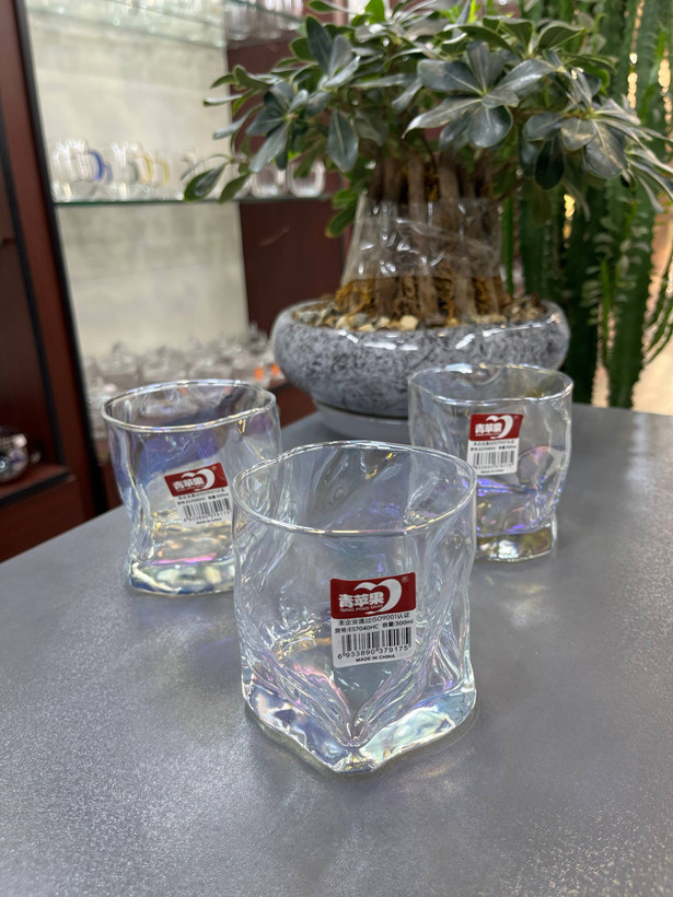لیوان بلور دفرمه ۷ رنگ دلیDeli(دست ۶ عددی)