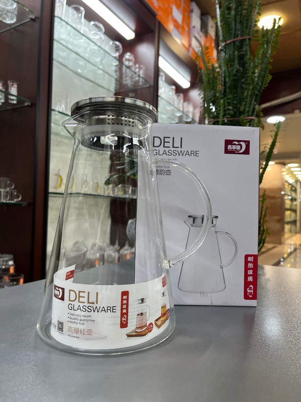پارچ ساده پیرکس درب استیل دلیDELI
