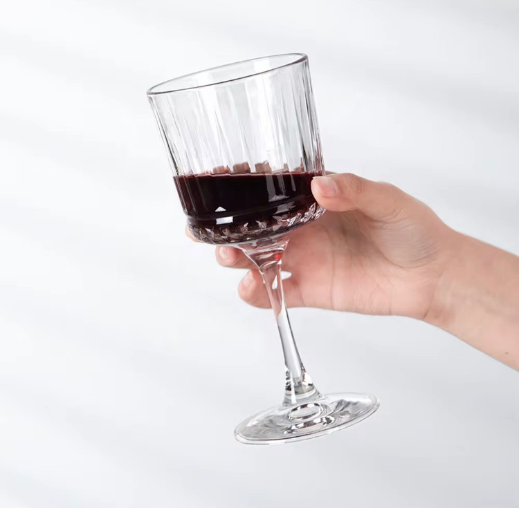گیلاس خوری بلور برند دلی DELI(دست 4 عددی)2883